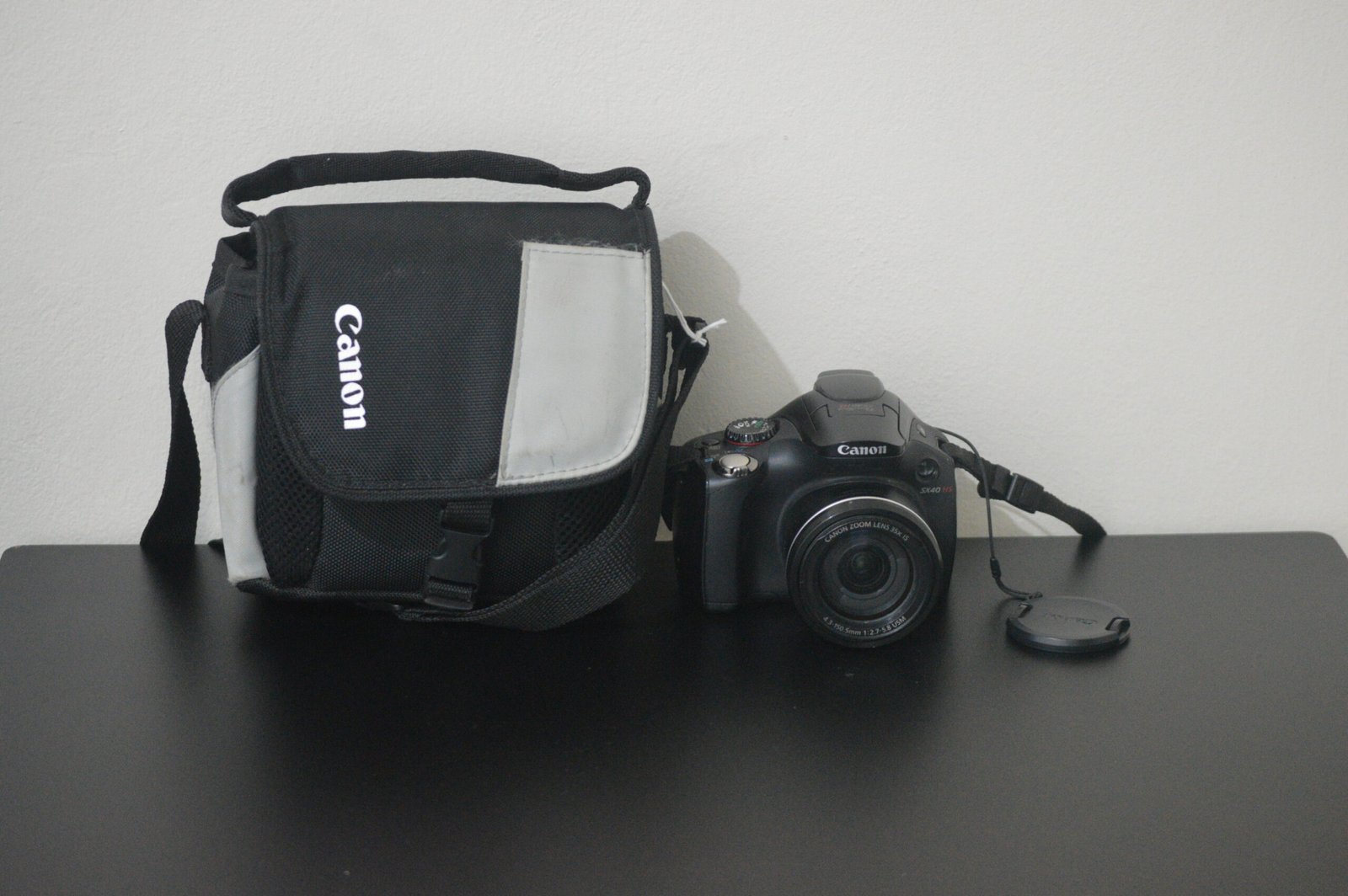 Canon PowerShot SX40 HS – 35x Zoom (Used - Great Condition) 1 Canon PowerShot SX40 HS – 35x Zoom (Used - Great Condition)